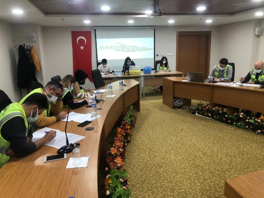 Elazığ'da 167 hak sahibi kurayla evlerine kavuştu