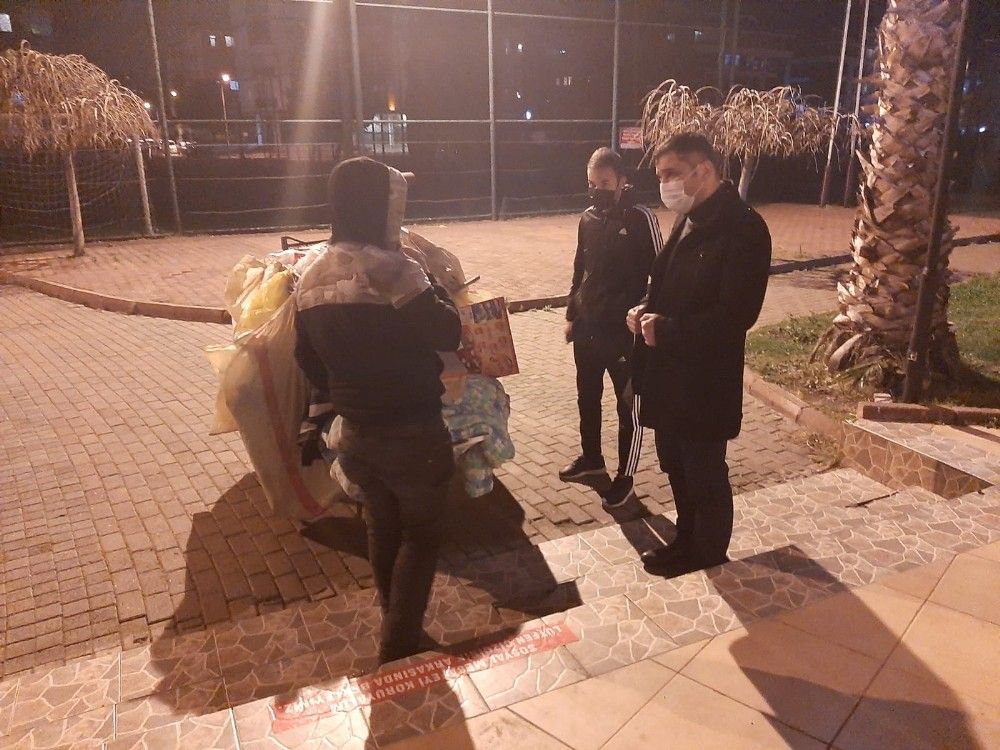 Evsiz gence Başkan Deveci sahip çıktı