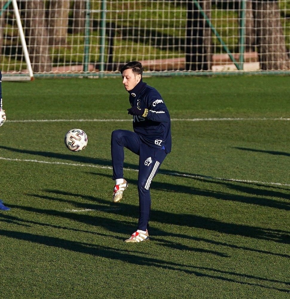 Fenerbahçe derbi hazırlıklarını sürdürdü