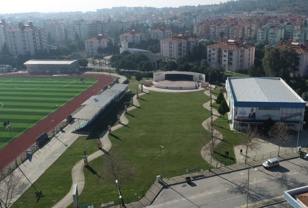 Gaziemir'in festival alanı yeni yüzüne kavuştu
