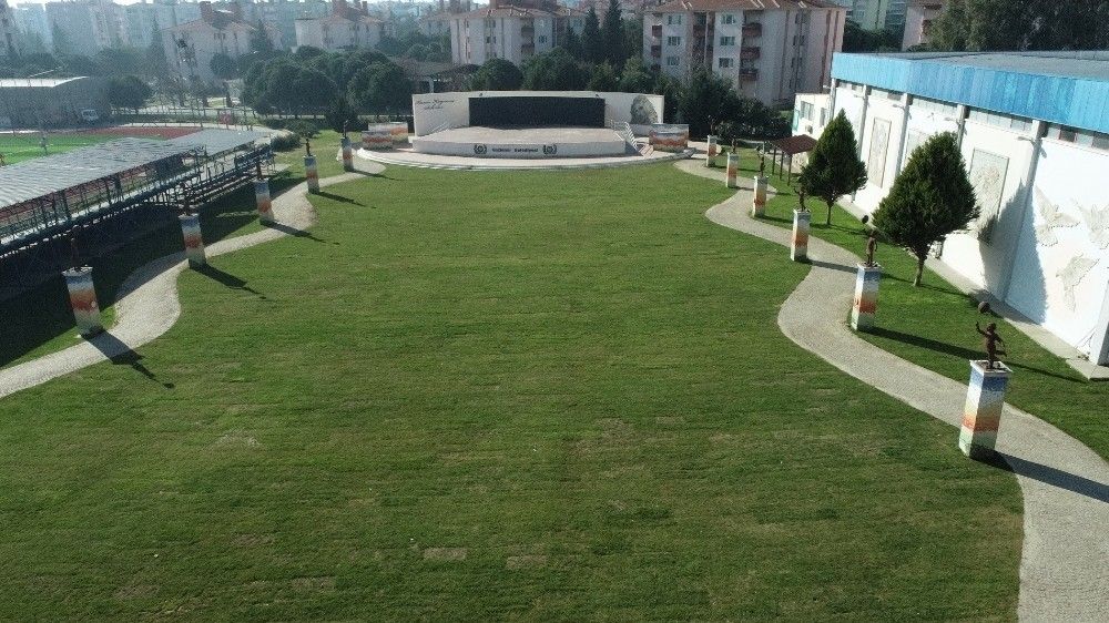 Gaziemir'in festival alanı yeni yüzüne kavuştu