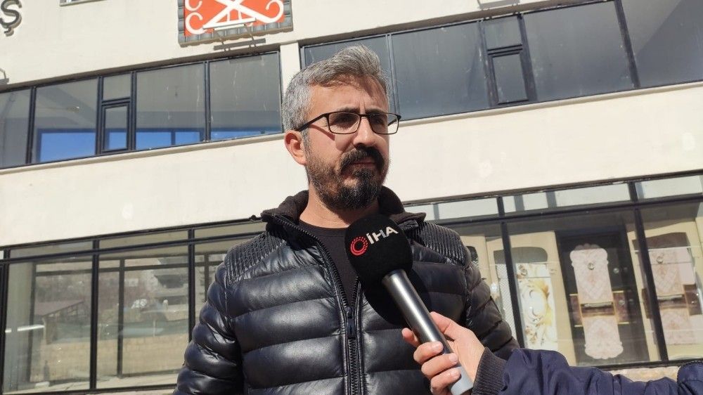 Gören bir kez daha bakıyor