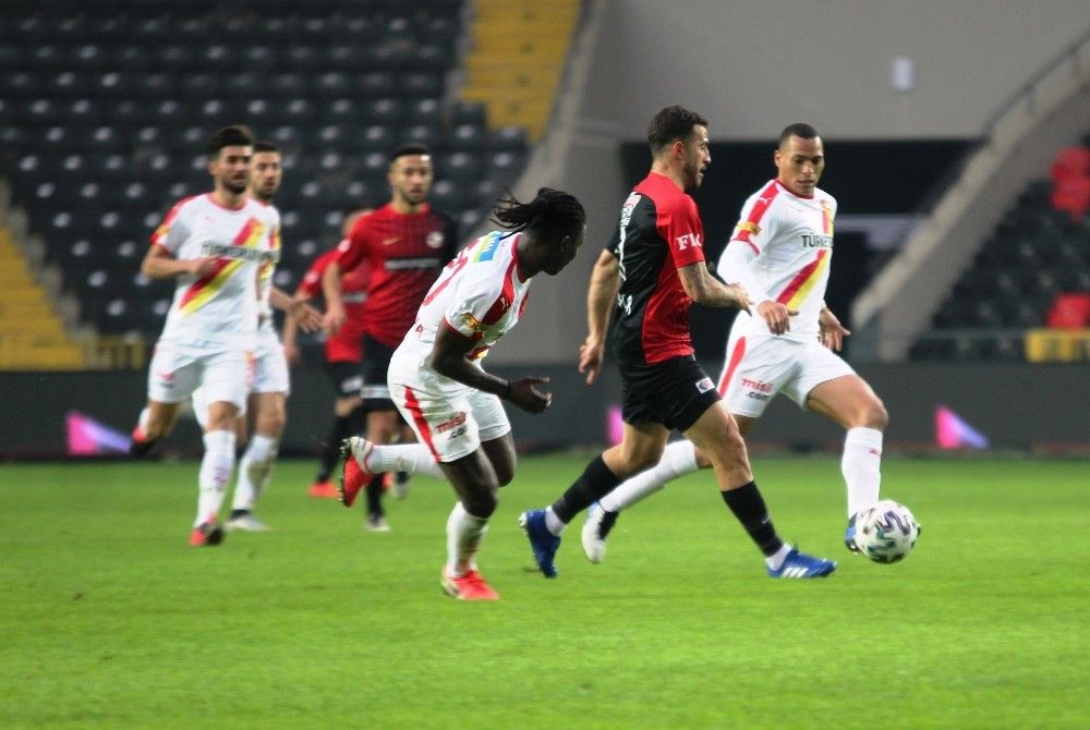 Göztepe, Gaziantep'te gazi oldu