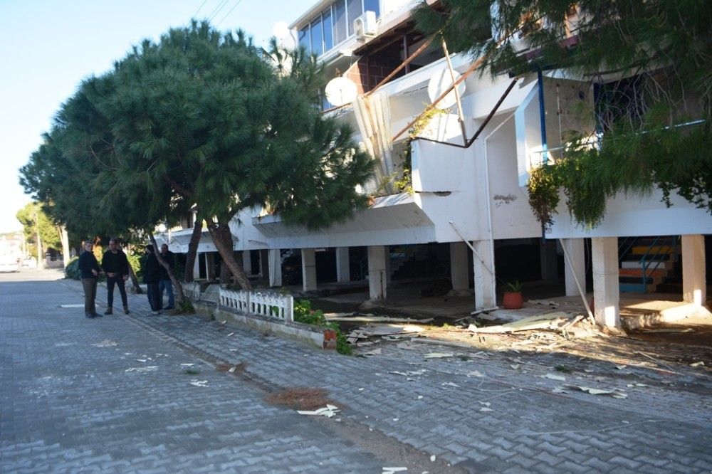 Hortumun vurduğu Ayvalık'a 204 bin TL acil yardım ödeneği