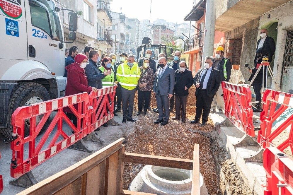 İzmir Büyükşehir Belediyesi taşkınlara karşı harekete geçti