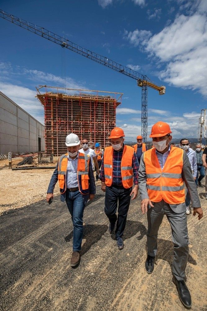 İzmir Büyükşehir'den yatırımlar için kamulaştırmaya dev bütçe