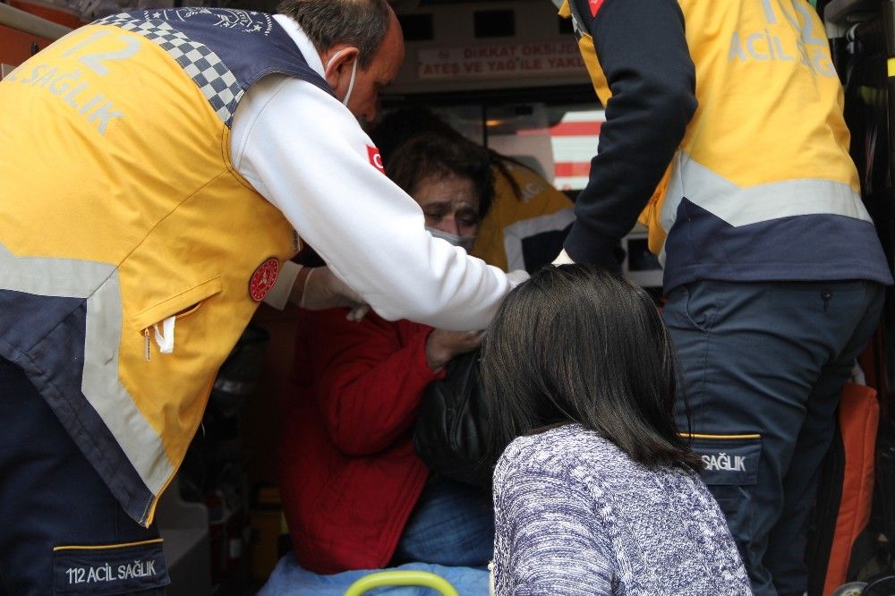 İzmir'de gelinlik atölyesinde yangın