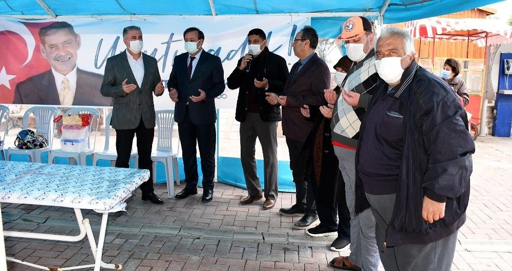 Kuşadası Belediyesi'nden Sıtkı Başkan için lokma hayrı