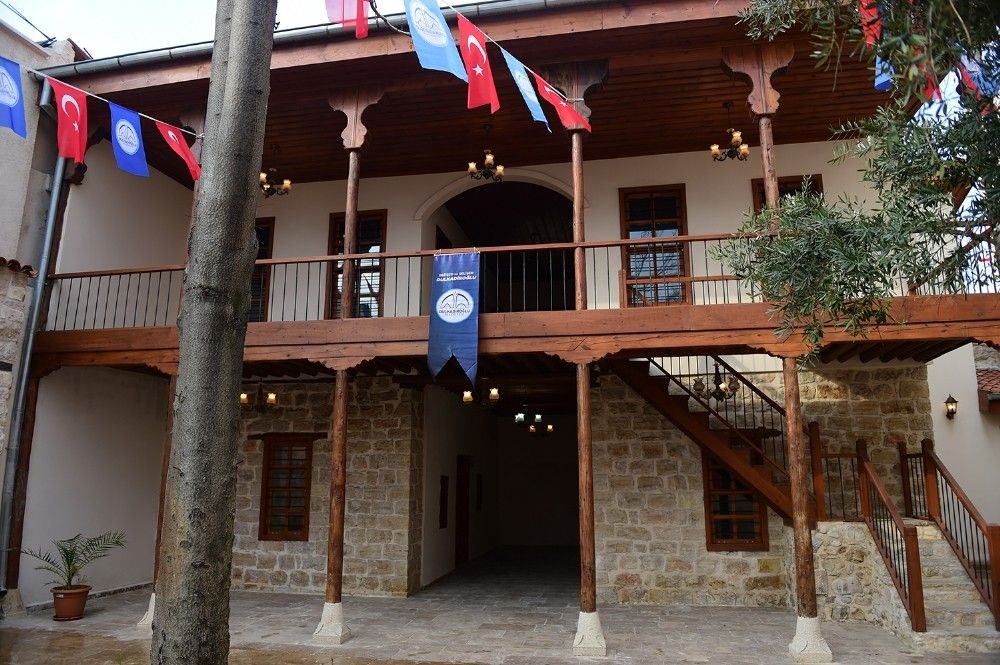 Tarihi konak "Kültür Tarih Araştırmalar Merkezi" oldu
