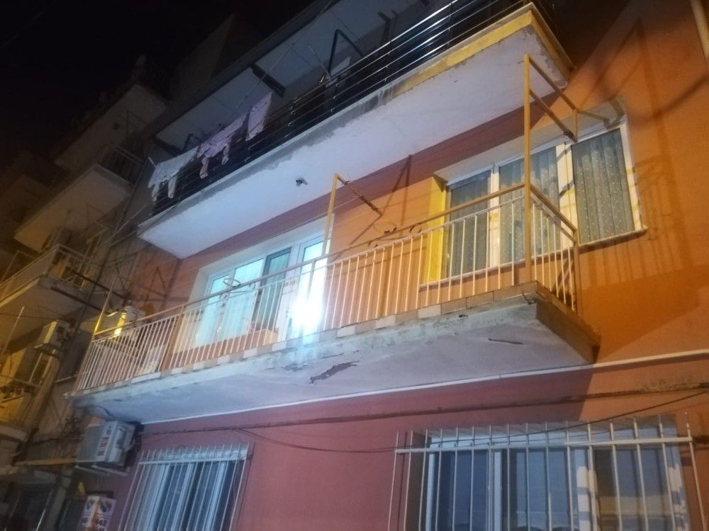 Anne kapıyı açtı, oğlu ve gelininin cesedini buldu
