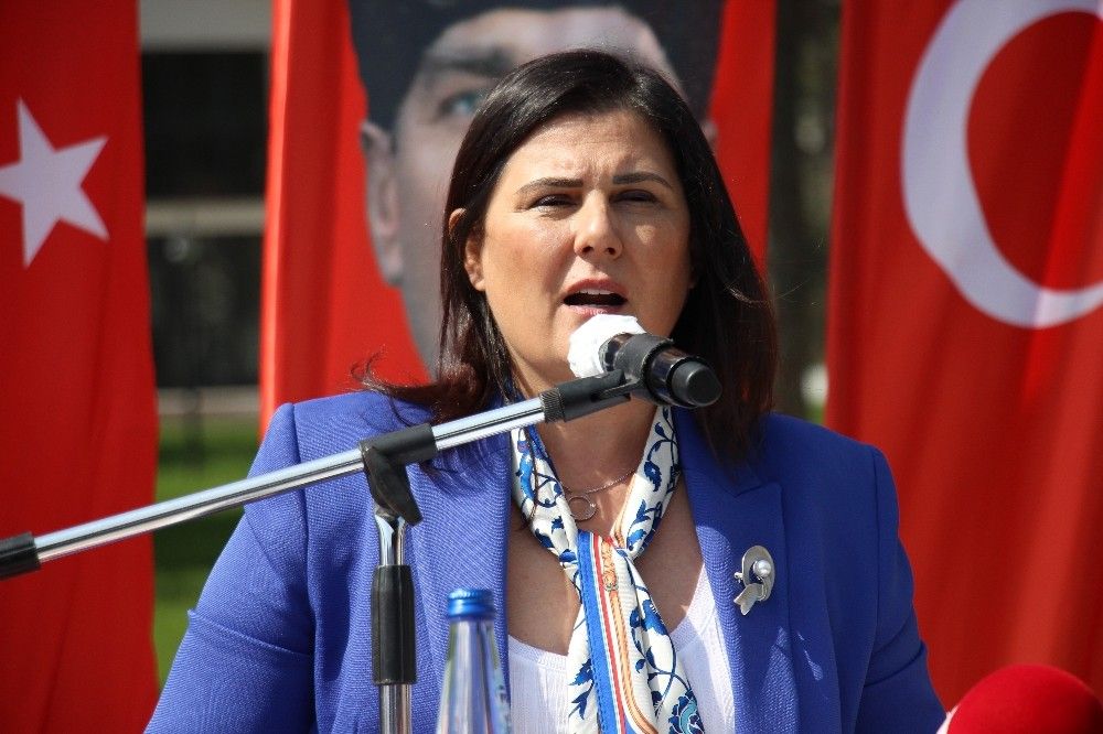 Aydın'da "Eşitlik" heykeli törenle açıldı