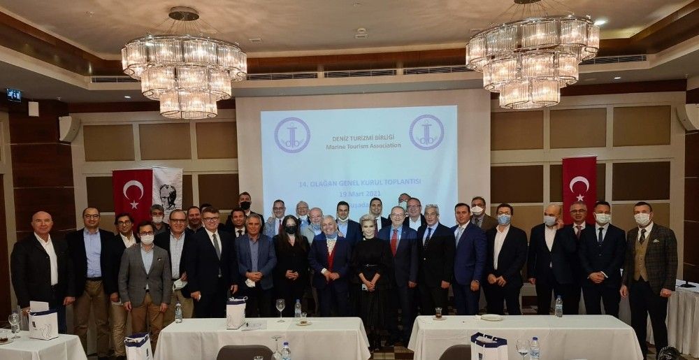 Deniz turizminin profesyonelleri Kuşadası'nda buluştu