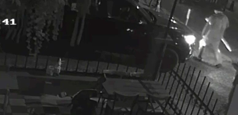 "Duba" hırsızlık anları kameralara böyle yansıdı