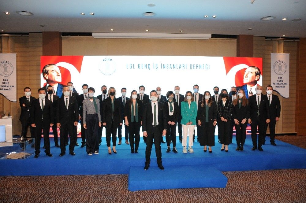 EGİAD'da görev değişimi heyecanı