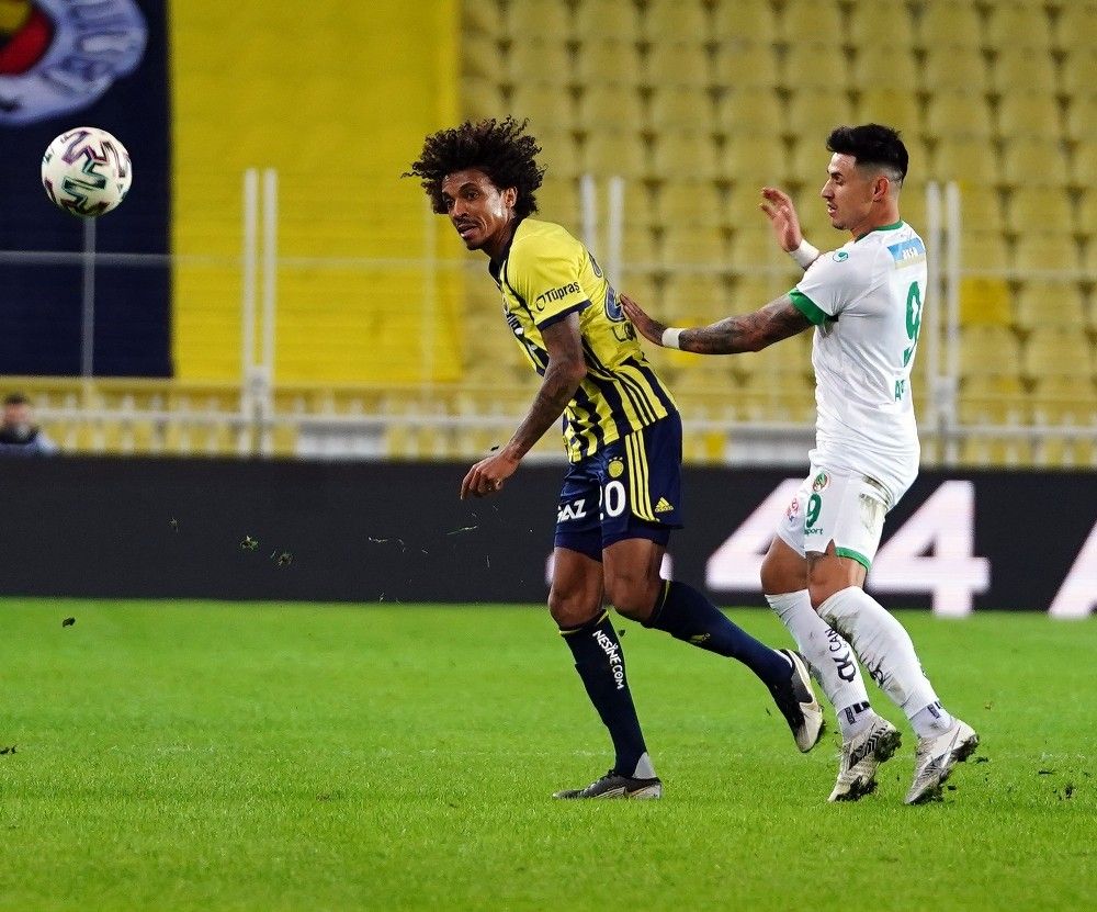 Gustavo'nun sakatlığı Fenerbahçe'ye pahalıya mal oldu!