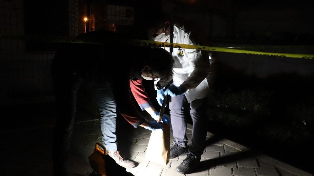 İp sarkıtarak eve girdi, eşini öldürdü