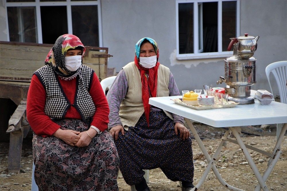 Kırmızı ilin vakasız mahalleri: Davetsiz misafir giremiyor
