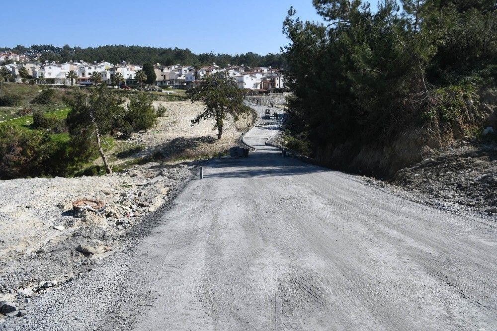 Kuşadası'nda 28 yıllık yol sorunu çözülüyor