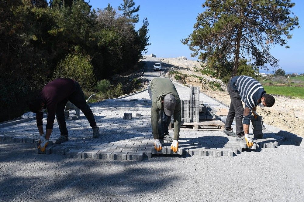 Kuşadası'nda 28 yıllık yol sorunu çözülüyor