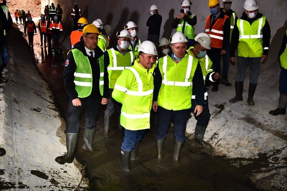 Narlıdere Metrosunda ilk tünel tamam