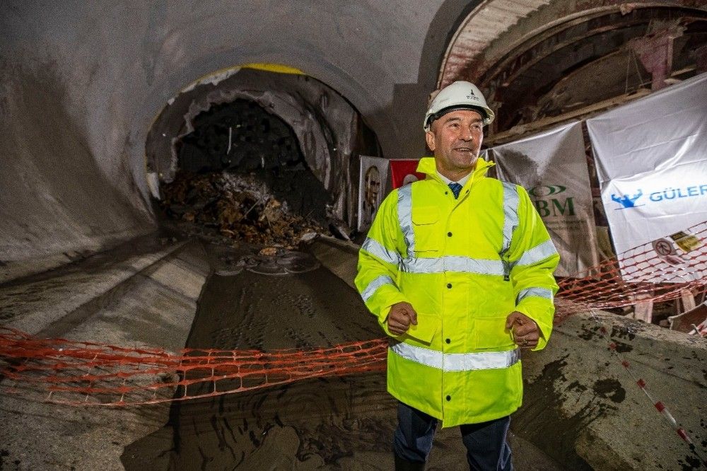 Narlıdere Metrosunda ilk tünel tamam