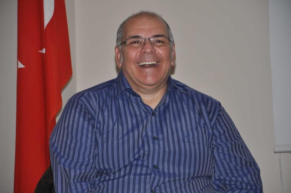Usta oyuncu Rasim Öztekin kalp krizi geçirdi