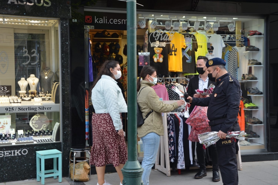 Çeşme'de Polis Haftası halkla kutlandı