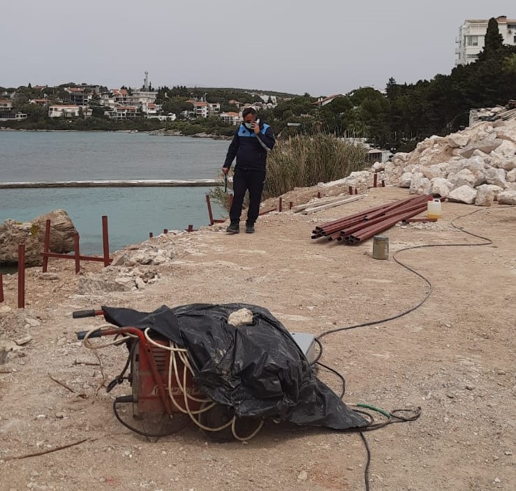 Çeşme Belediyesi suçüstü yaptı, dolguyu durdurdu