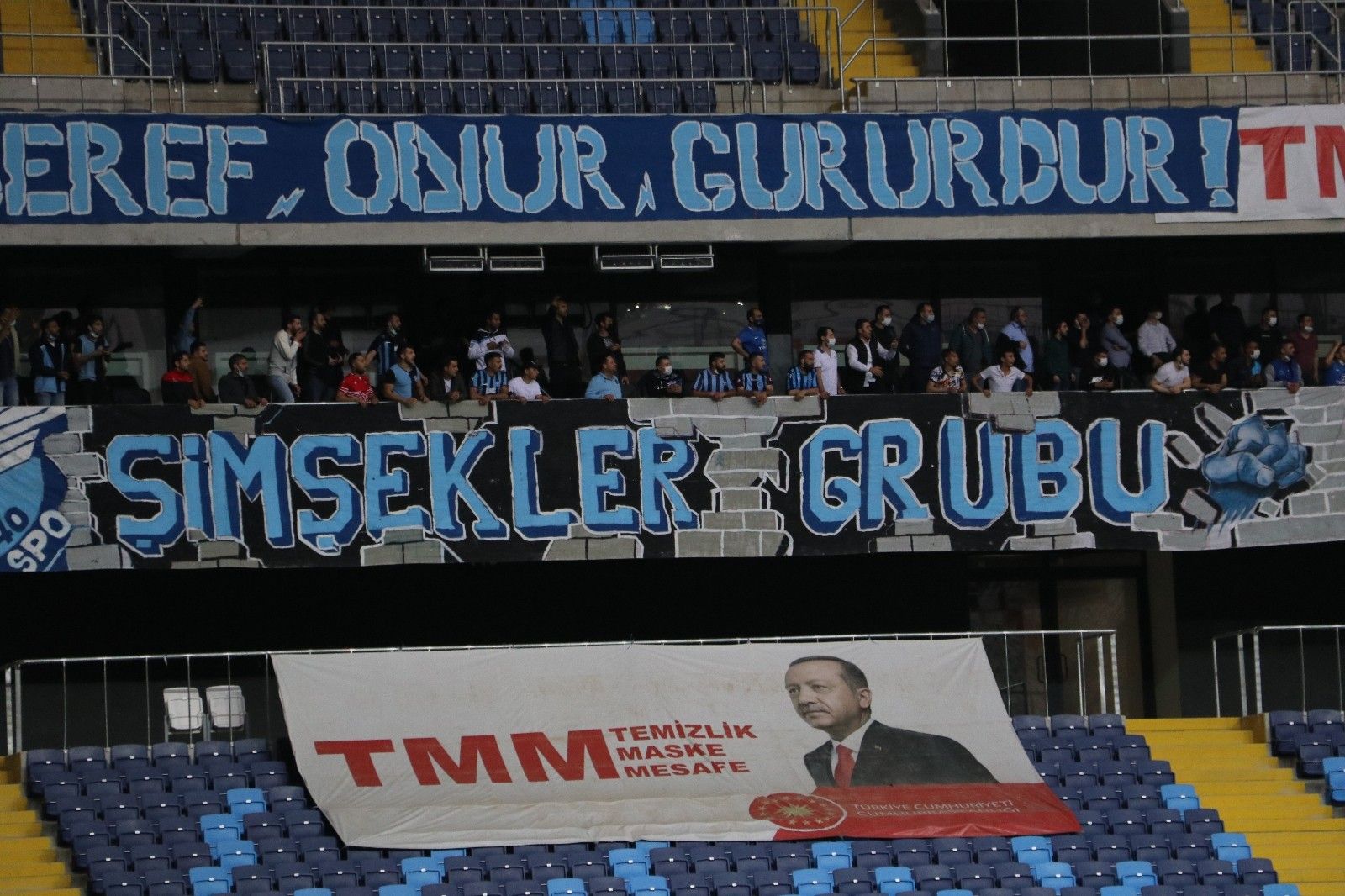 Adana Demirspor maçındaki seyirci sosyal medyada gündem oldu