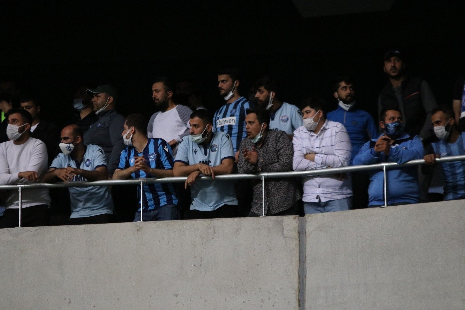 Adana Demirspor maçındaki seyirci sosyal medyada gündem oldu