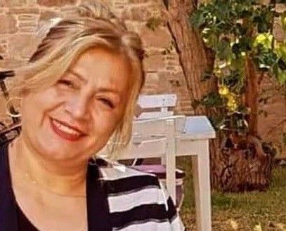 Anne ve kızı aynı gün koronadan hayatını kaybetti