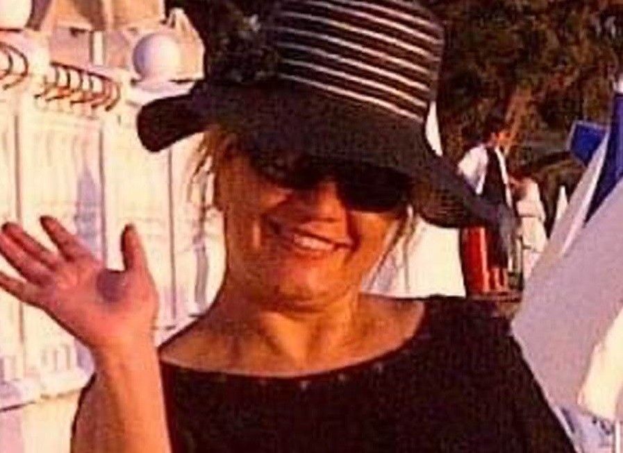 Anne ve kızı aynı gün koronadan hayatını kaybetti