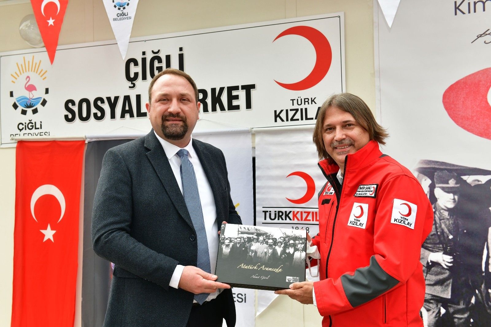 Çiğli Sosyal Market hizmete açıldı