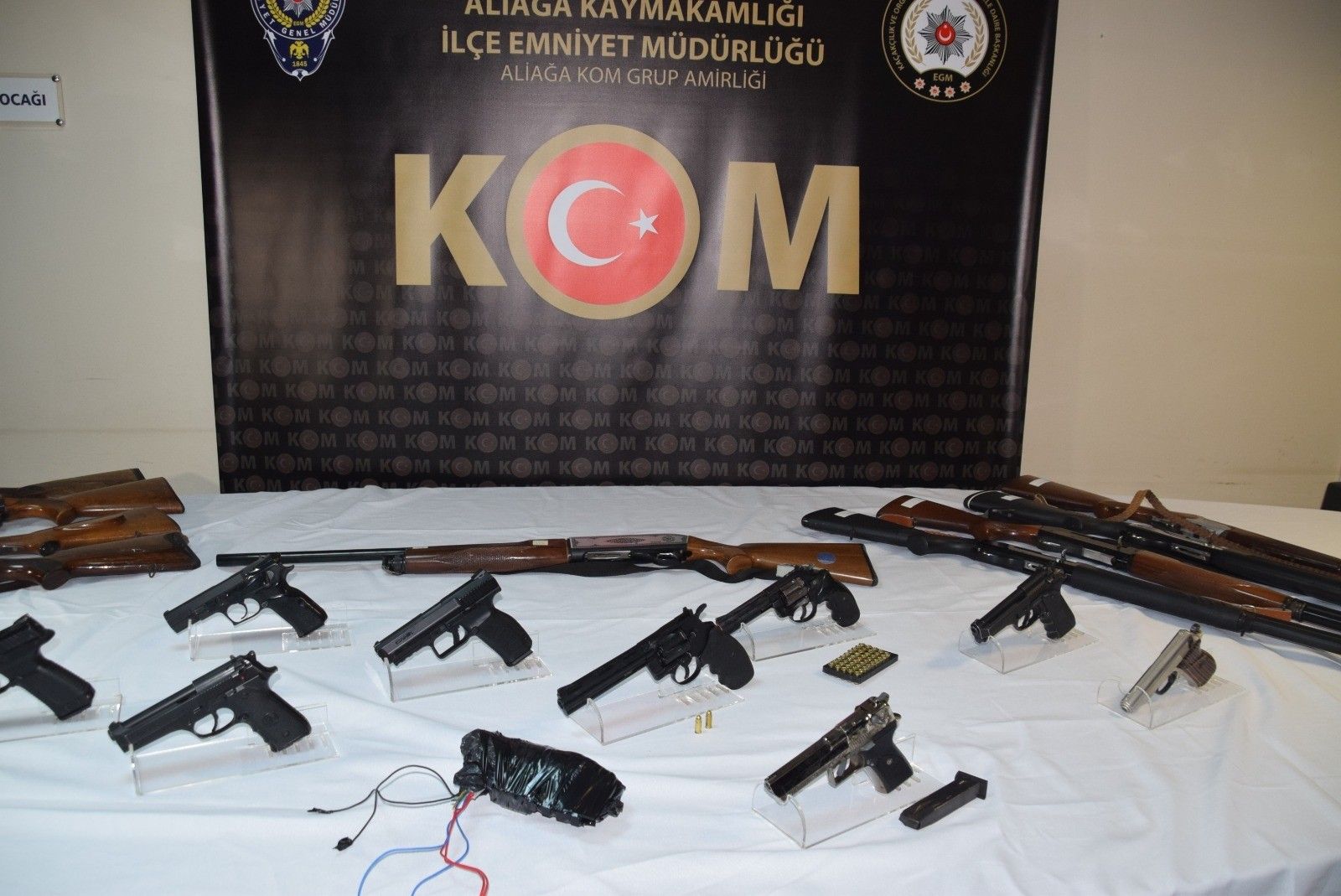 İzmir merkezli çete operasyonu: 32 gözaltı