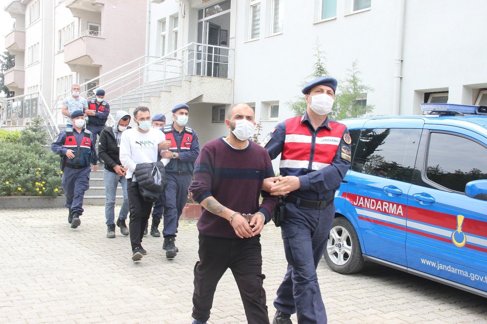 İzmir'de uyuşturucu çetesinin kadınları