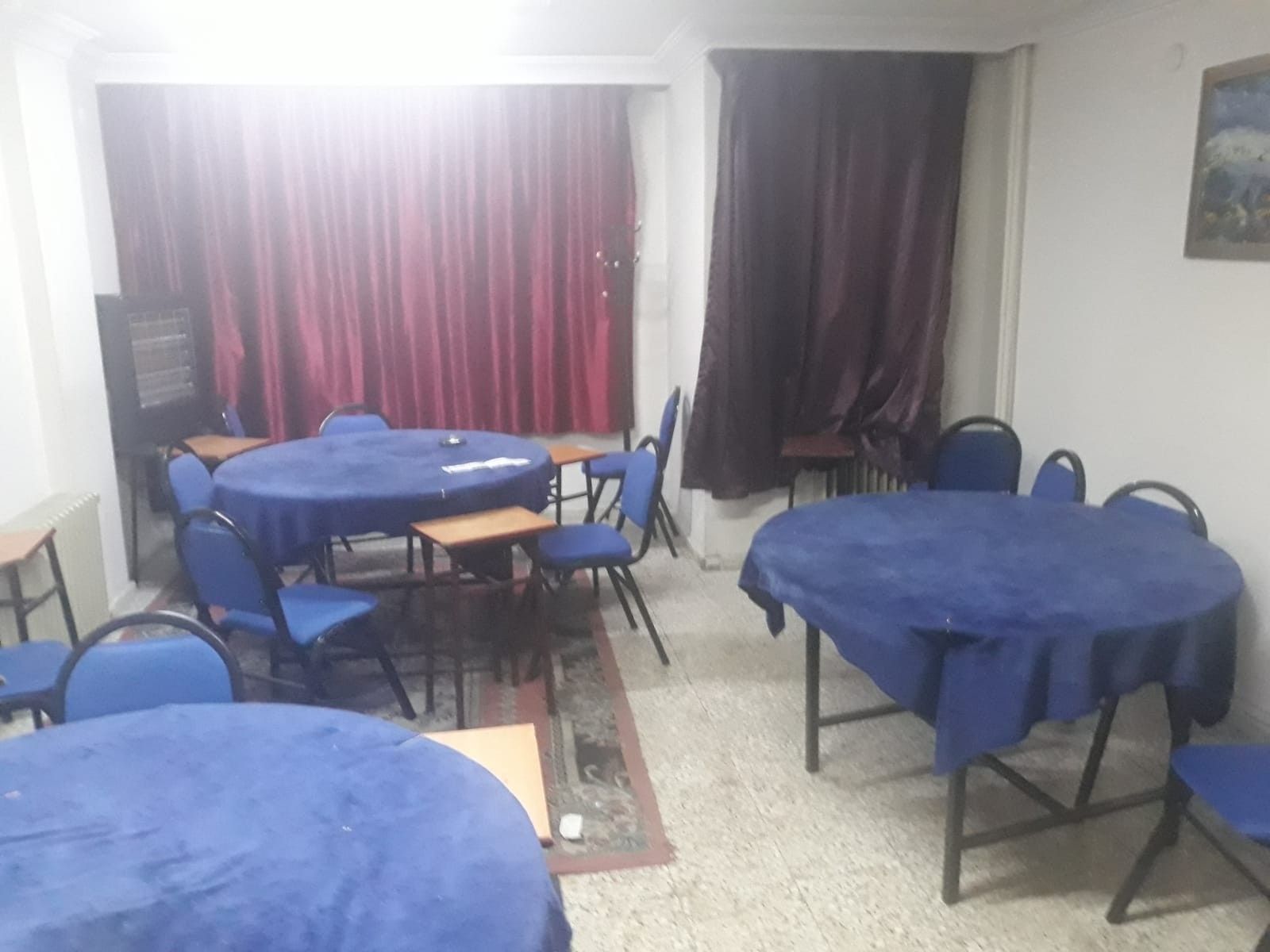 Kumarda basılan kadın 2. kattan atladı