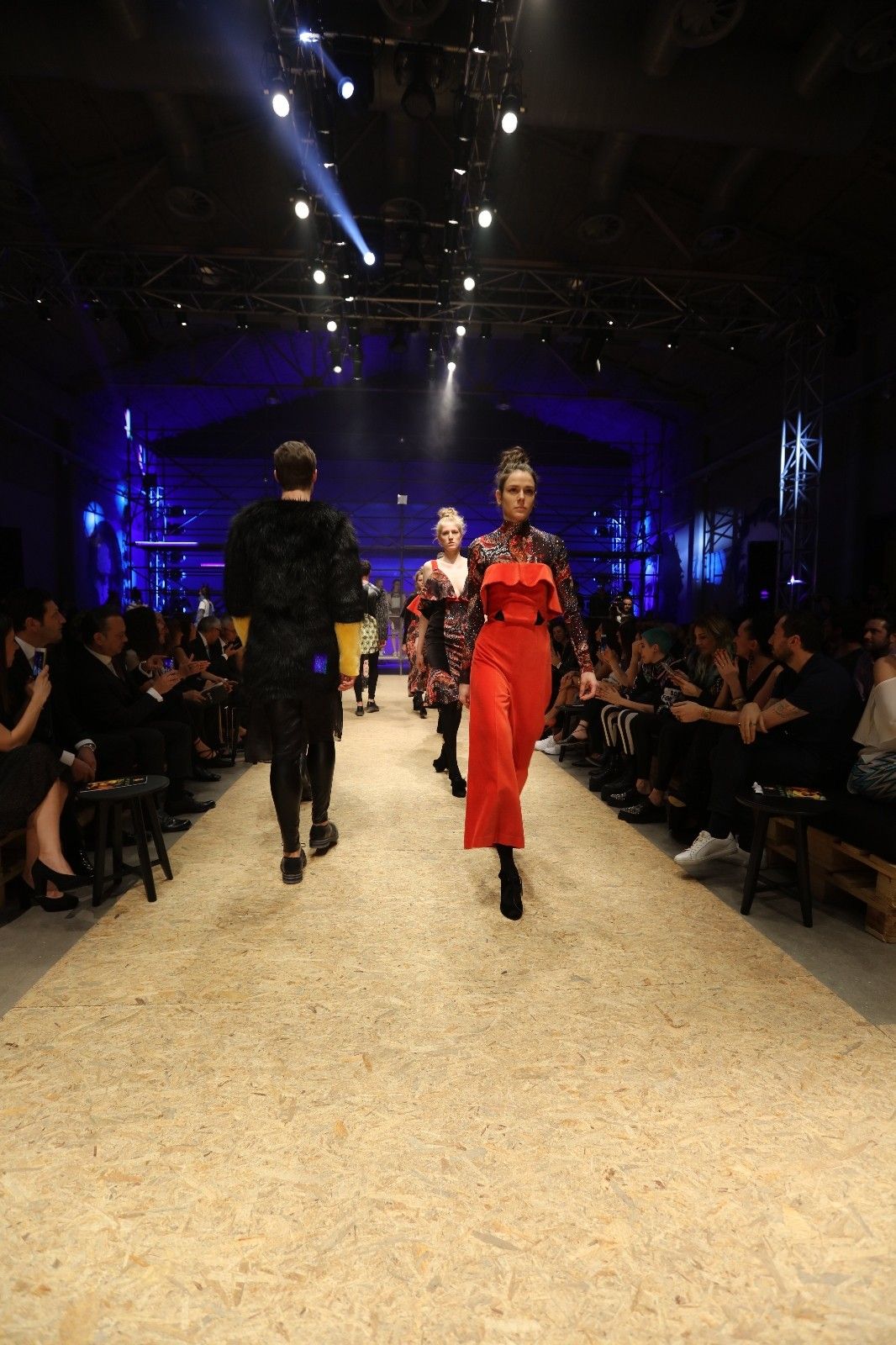 Yarışmada kazanıp dünyaya açıldılar