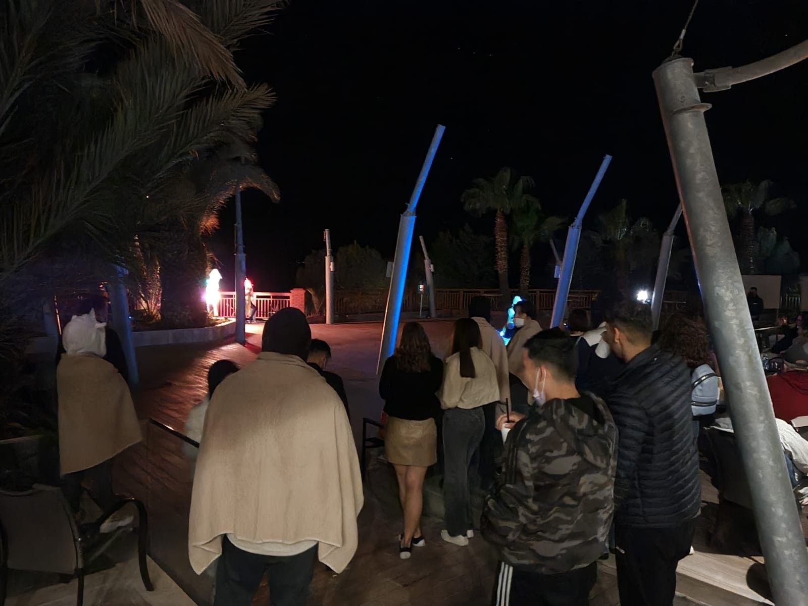 Yasakları hiçe saydılar: 5 yıldızlı otelde parti