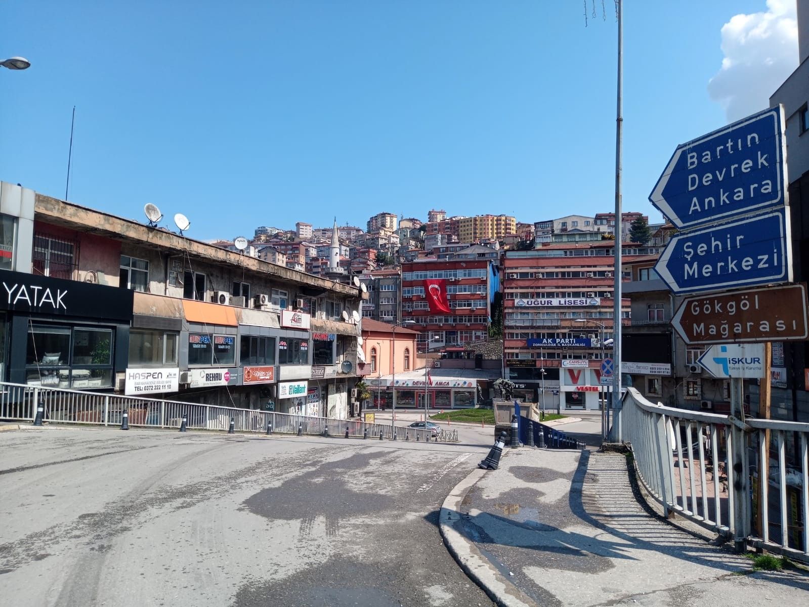 Zonguldak'ta cadde ve sokaklar boş kaldı