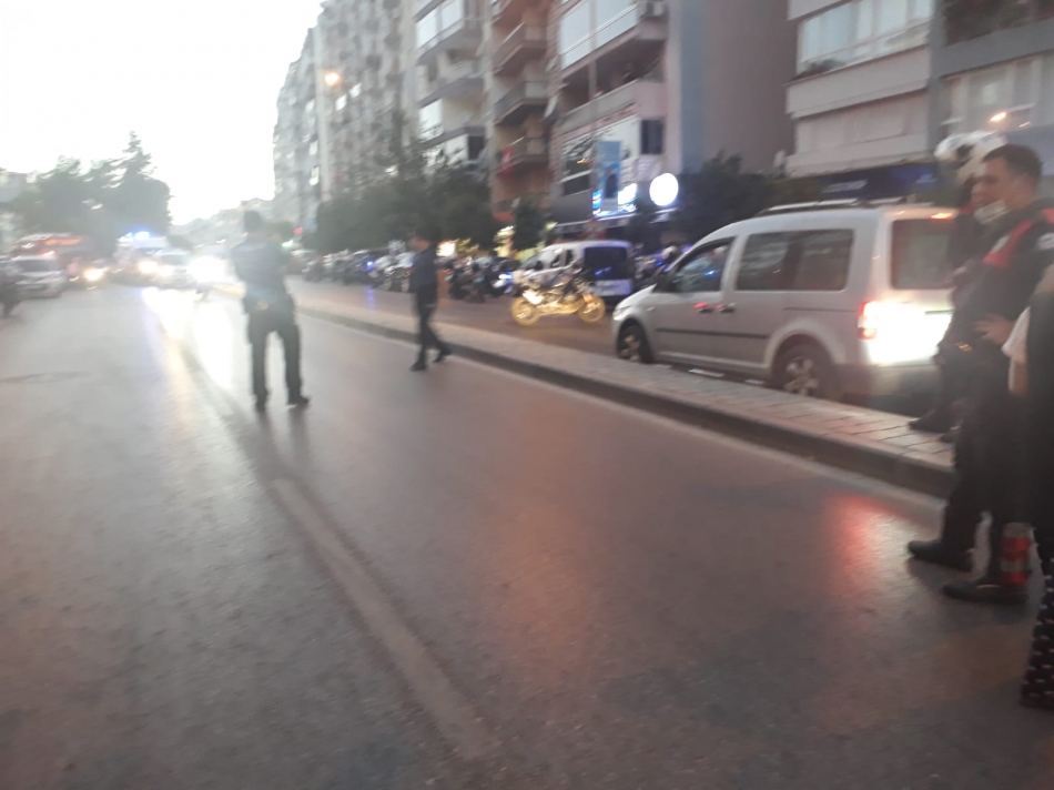 İzmir'de büyük çatışma: 3 yaralı