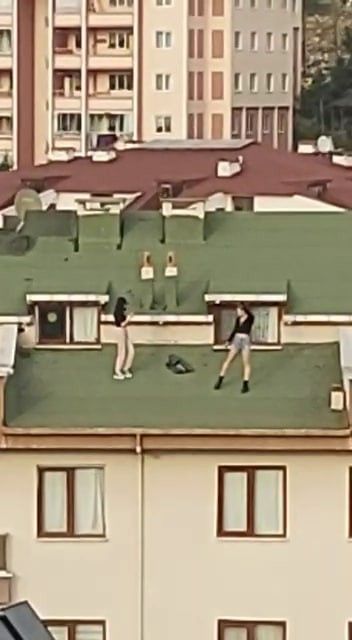 Gençlerin tehlikeli merakı