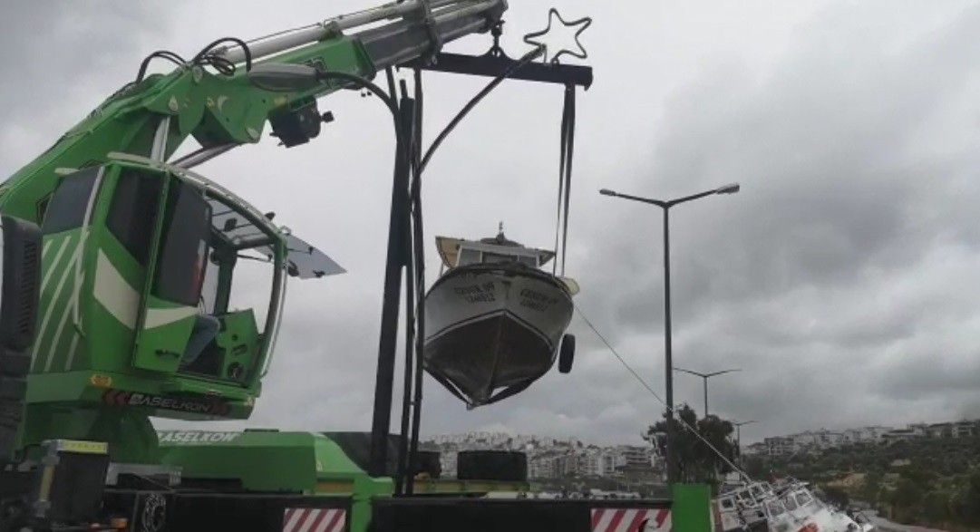İzmir'de fırtına nedeniyle 26 tekne battı