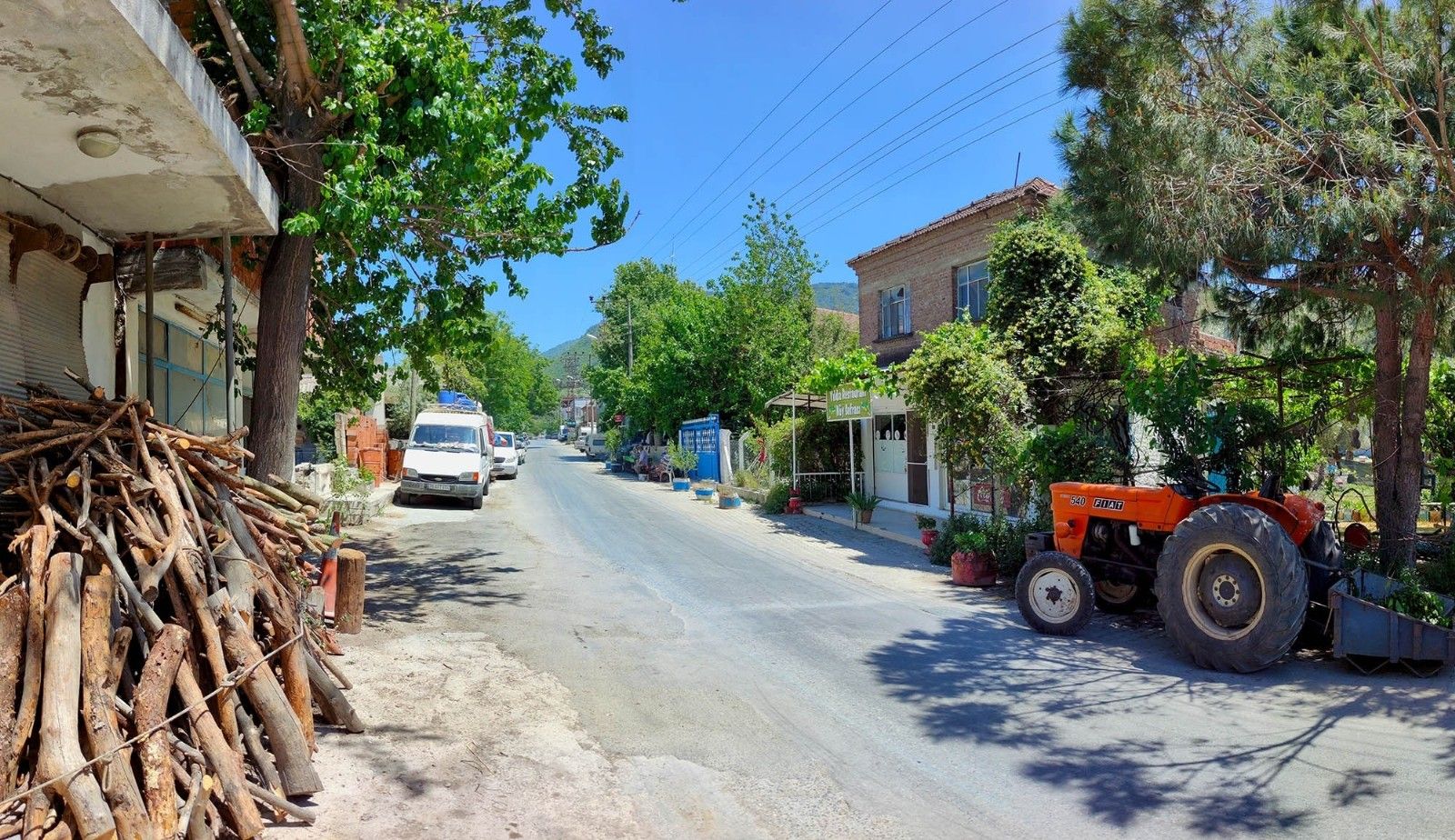 Kuşadası Belediyesi kent estetiğini korumak için bir adım daha attı