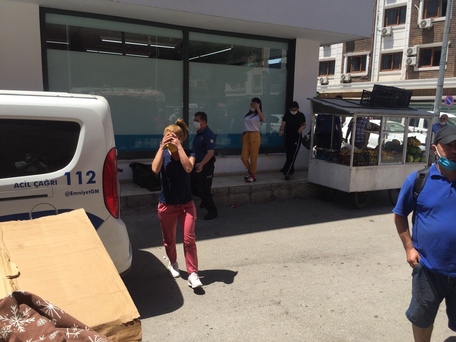 Markette başlayan kavga karakolda bitti