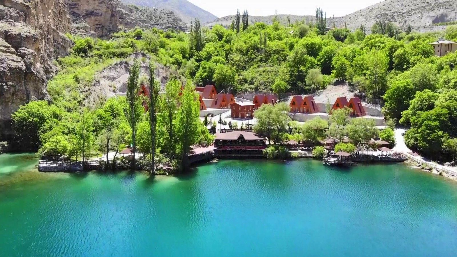 Saklı Cennet 'Yedigöller' göz kamaştırıyor