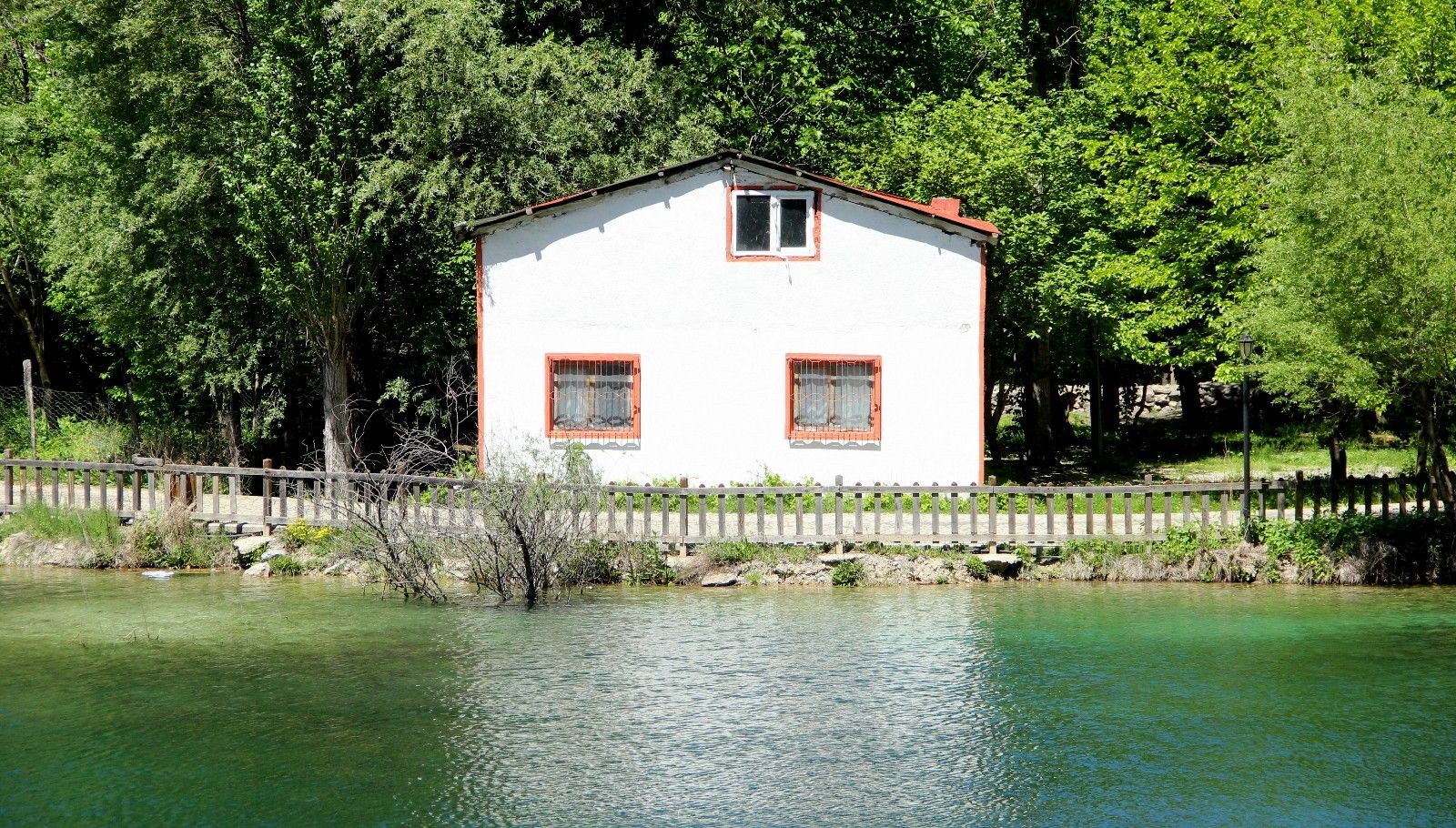 Saklı Cennet 'Yedigöller' göz kamaştırıyor