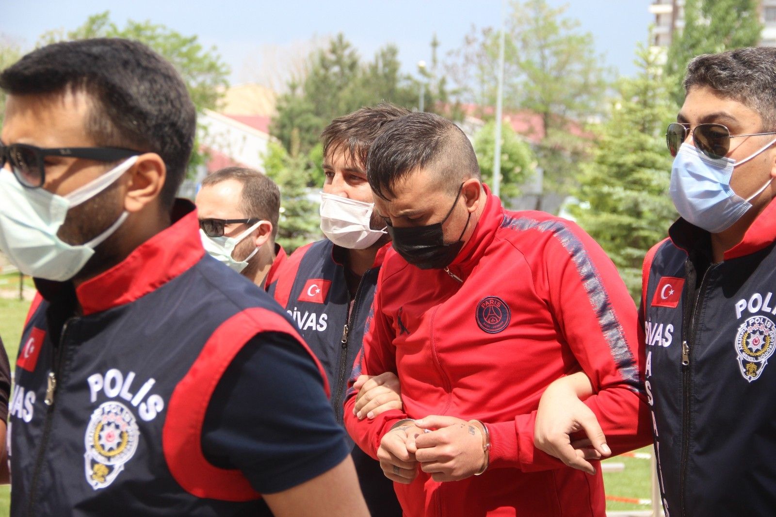 Vahşetin adresi Sivas: Taşla öldürüp köy mezarlığına gömdüler