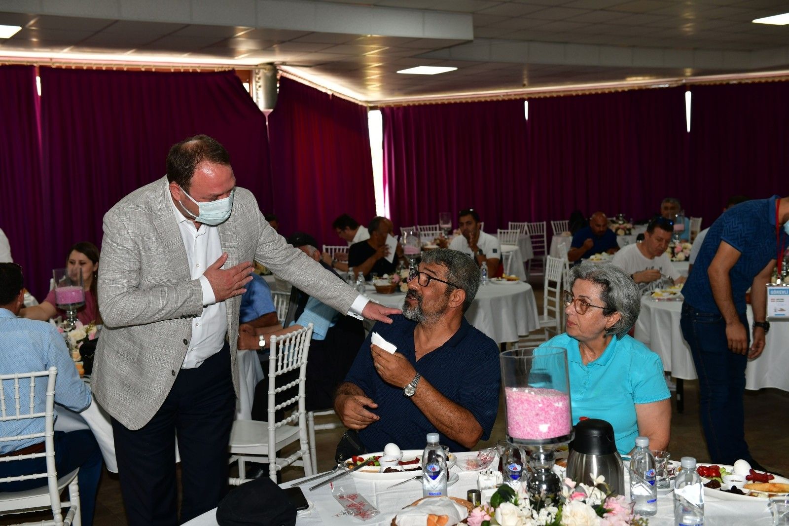 Çiğli Belediyesinden üniversite öğrencilerine burs desteği