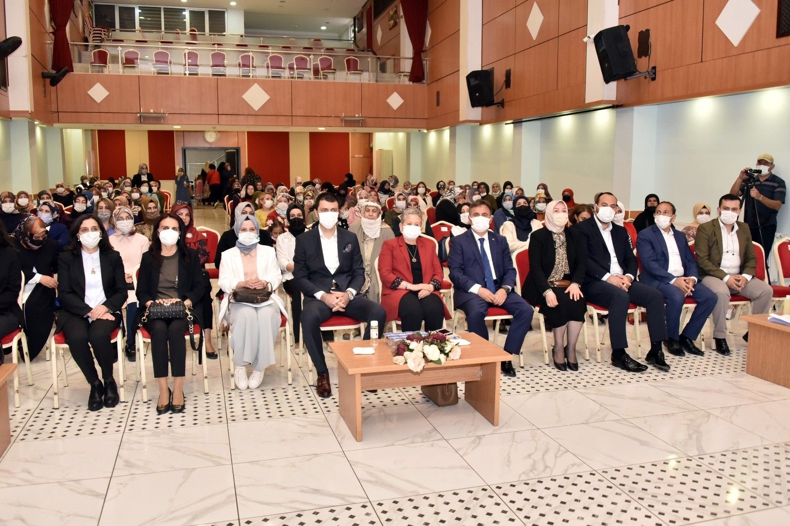 Gümüşhane'de 'Kadınlarla Büyük Türkiye Yolunda' programı düzenlendi