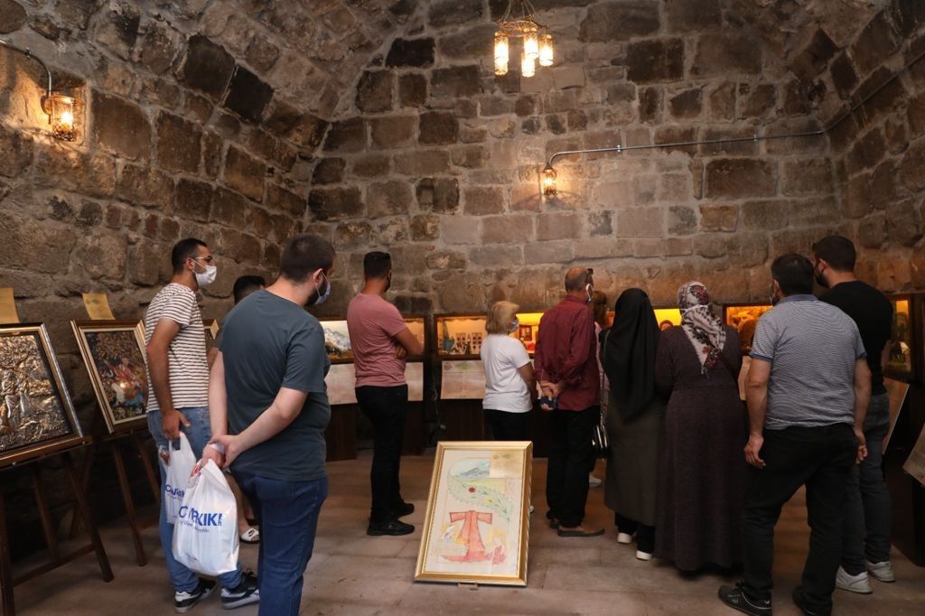 Kayseri Kalesi'nde "Kerem ile Aslı" Sergisi